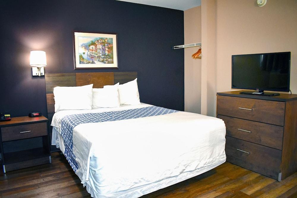 ซับเออร์เบิน เอ็กซ์เทนเดด สเตย์ โฮเทล ชาร์ลอตต์-บัลแลนไทน์ Hotel ชาร์ล็อต ภายนอก รูปภาพ