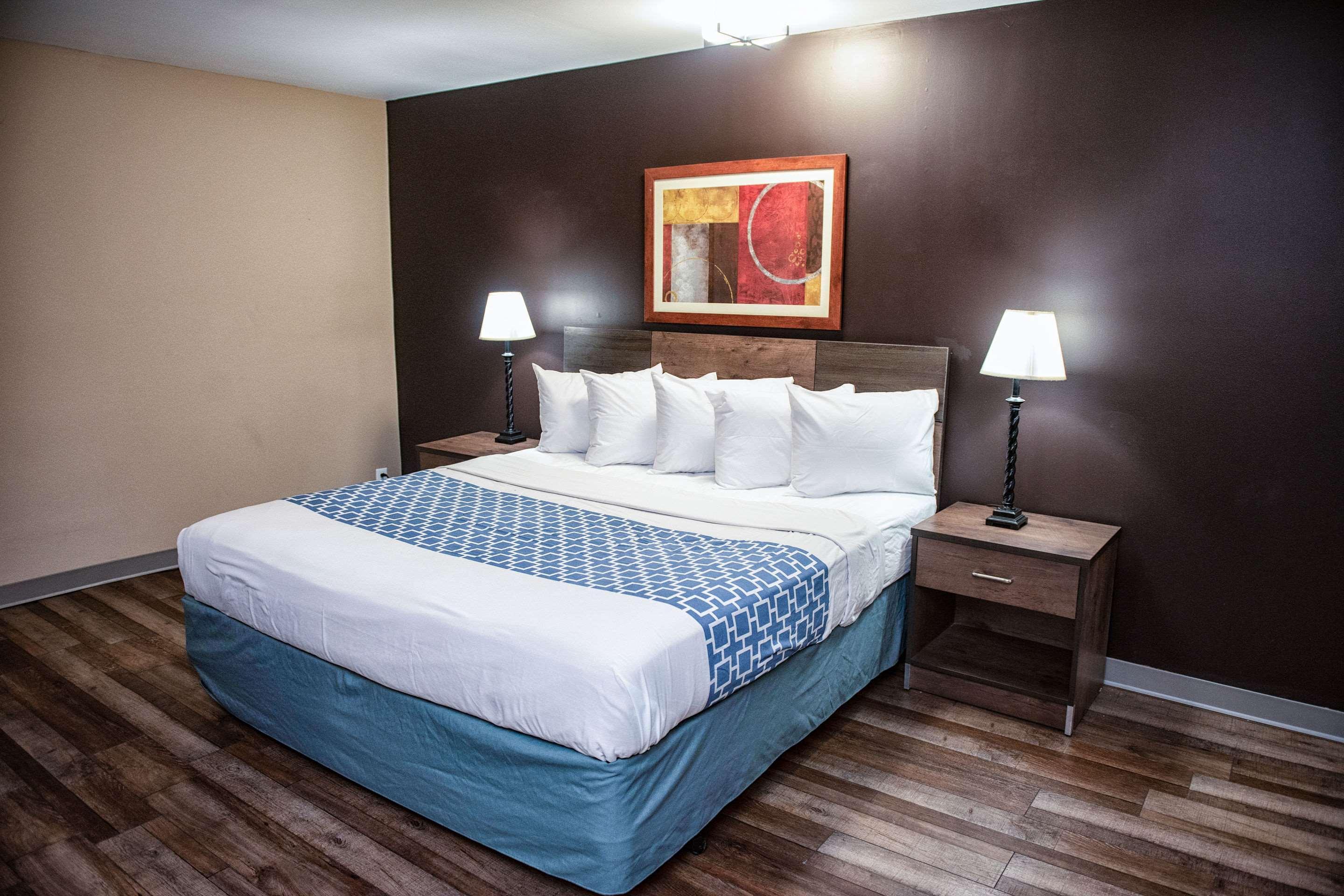 ซับเออร์เบิน เอ็กซ์เทนเดด สเตย์ โฮเทล ชาร์ลอตต์-บัลแลนไทน์ Hotel ชาร์ล็อต ภายนอก รูปภาพ